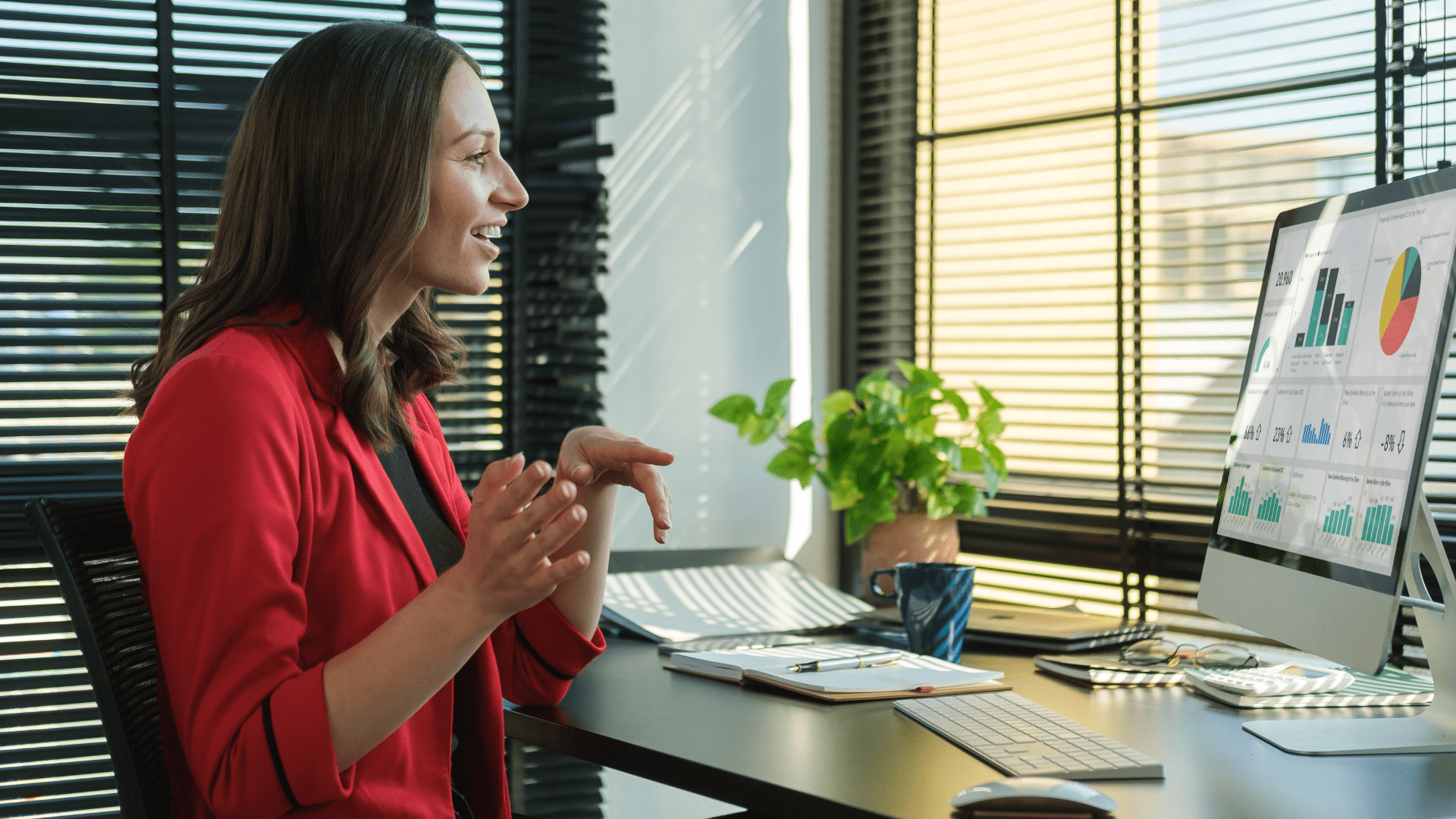 Happy marketer working with Mapline